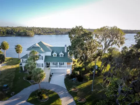 2130 NW 14th St, Crystal River, FL 34428