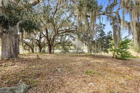 1499 Shady Meadow Ln, Deland, FL 32724