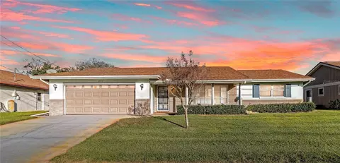 2420 Pine Tree Circle Dr, Orange City, FL 32763