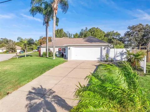1183 E Lombardy Dr, Deltona, FL 32725