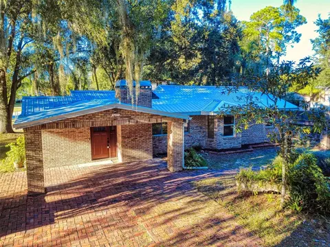 320 Gardenia Ave, Debary, FL 32713