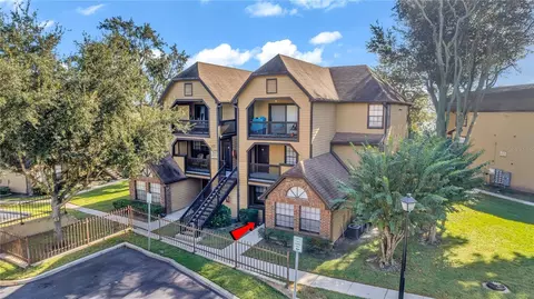 355 Lakepointe Dr #102, Altamonte Springs, FL 32701
