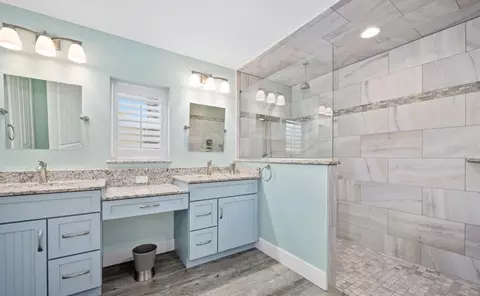 Bath - 130 Hernandez Ave, Ormond Beach, FL 32174 photo 2 of 5