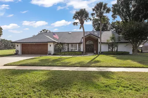 1593 Majestic Oak Dr, Apopka, FL 32712