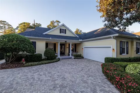 312 W Lake Victoria Cir, Deland, FL 32724