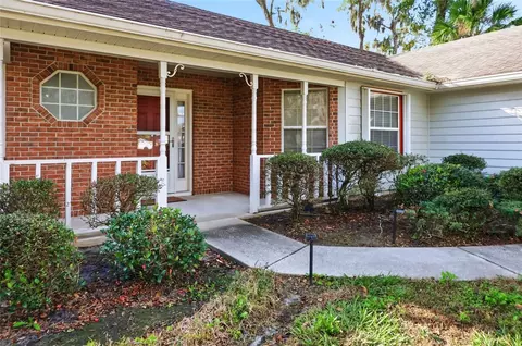 905 Northern Oaks Ter, Deland, FL 32724
