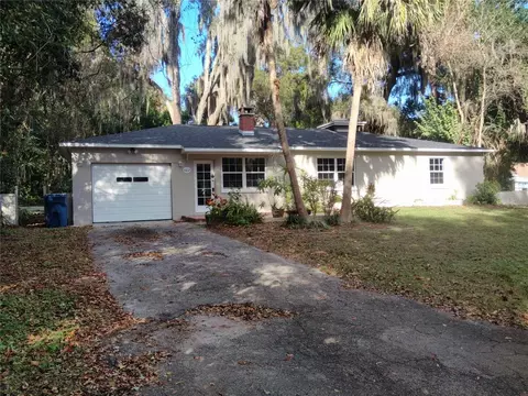 487 Rylane St, De Leon Springs, FL 32130