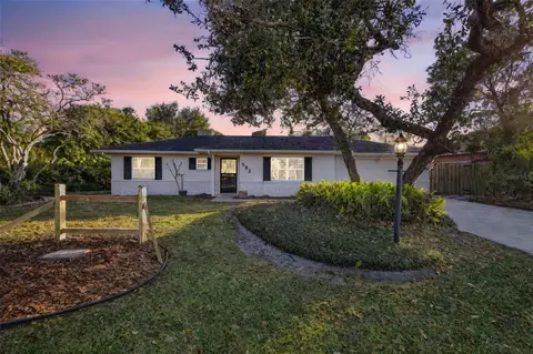 995 Sweetbrier Dr, Deltona, FL 32725