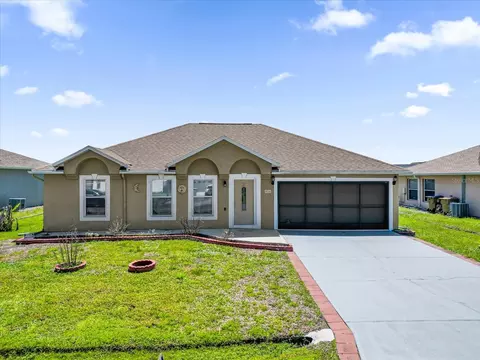 916 Nancy Ct, Kissimmee, FL 34759