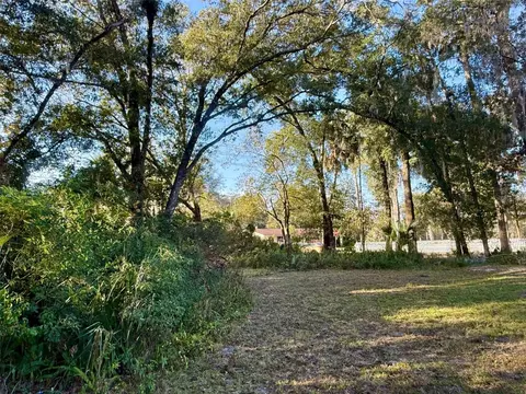 300 N Oak Ave, Orange City, FL 32763