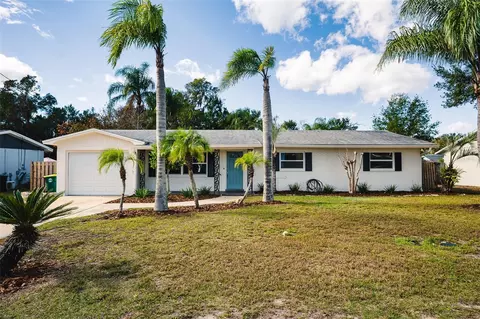 520 Camelia Ln, Deland, FL 32724