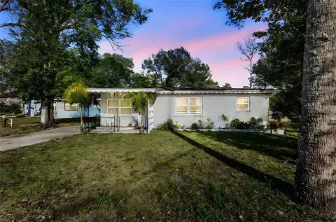 389 Park Ave, Orange City, FL 32763