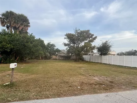 123 Highland Ave, Daytona Beach, FL 32117