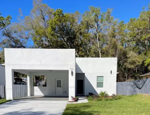 736 S Stone St, Deland, FL 32720