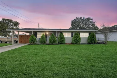 120 E Holly Dr, Orange City, FL 32763