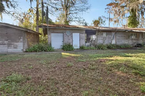 Exterior - 55512 Front St, Astor, FL 32102 photo 8 of 14