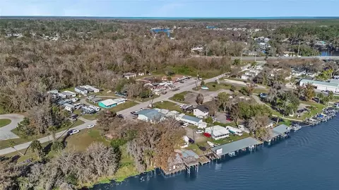 View/Area - 55512 Front St, Astor, FL 32102 photo 7 of 9
