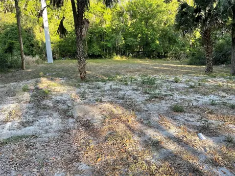 Park Avenue, De Leon Springs, FL 32130