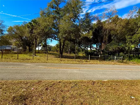 1800 Stone Rd, Pierson, FL 32180