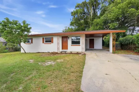 225 W Volusia Ave, Deland, FL 32720
