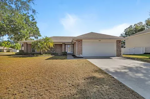 609 River Fern Ln, Deland, FL 32720