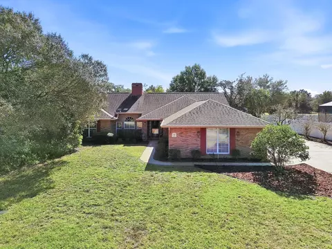 540 S Pine Meadow Dr, Debary, FL 32713