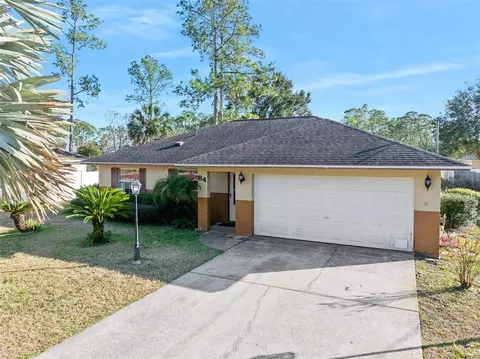 84 Raemoor Dr, Palm Coast, FL 32164