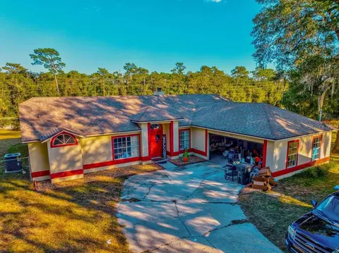 330 Bonnie Ln, Orange City, FL 32763