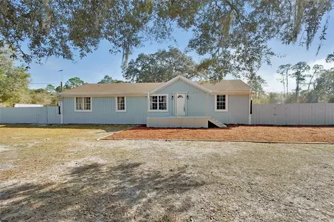 2525 Vista Park Dr, Deland, FL 32724