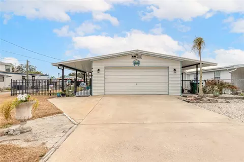 191 E Ariel Rd, Oak Hill, FL 32759