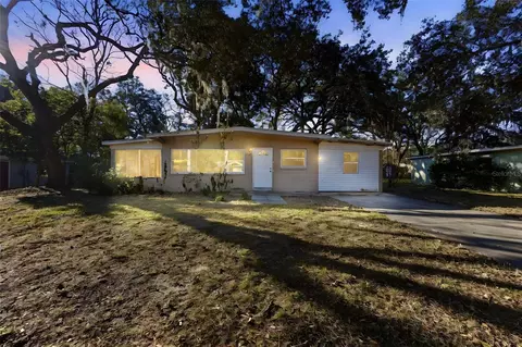 762 Valencia Ave, Orange City, FL 32763