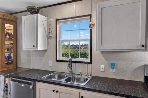 Kitchen - 185 Coleman St, Edgewater, FL 32141 photo 4 of 6