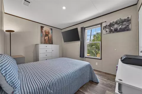 Bedroom - 185 Coleman St, Edgewater, FL 32141 photo 5 of 9