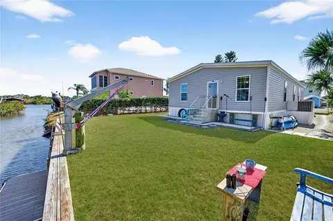 Exterior - 185 Coleman St, Edgewater, FL 32141 photo 3 of 6