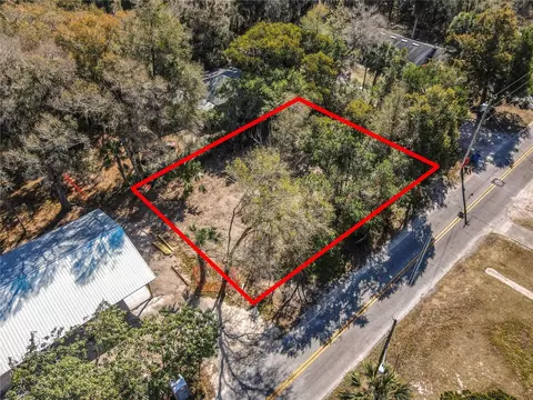 207 Miller Rd, Deland, FL 32724