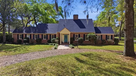 911 Pine Tree Ter, Deland, FL 32724