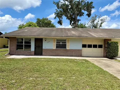 1004 Hartford Dr, Deland, FL 32724