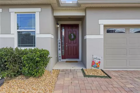 2337 Oxmoor Dr, Deland, FL 32724