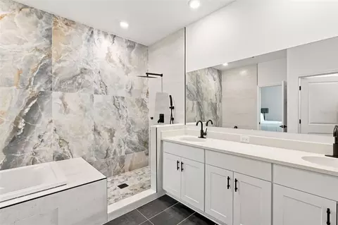Bath - 3295 Arch Ave, Ormond Beach, FL 32174 photo 1 of 11