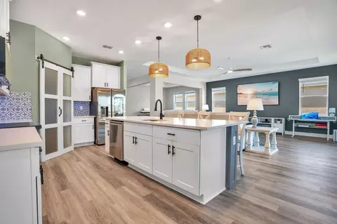 Kitchen - 3295 Arch Ave, Ormond Beach, FL 32174 photo 6 of 8