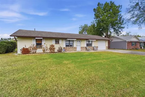 1020 Adirondack St, Deltona, FL 32725