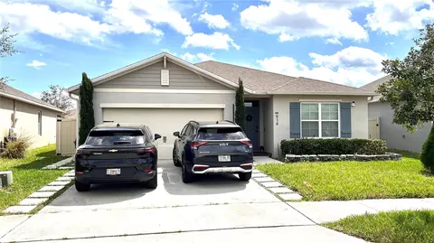 914 Guadalupe Dr, Orange City, FL 32763