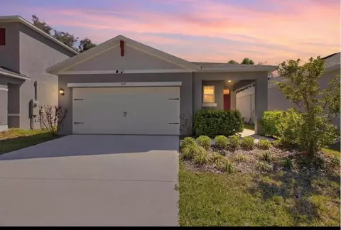 387 Pelham Park Dr, Deland, FL 32720