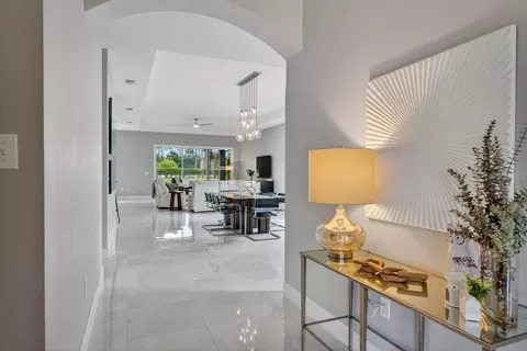 Entry Way - 1204 Draycott St, Ormond Beach, FL 32174 photo 5 of 5