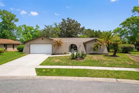 120 Quaker Ridge Dr, Daytona Beach, FL 32119