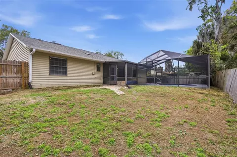 Exterior - 2009 Umbrella Tree Dr, Edgewater, FL 32141 photo 12 of 12