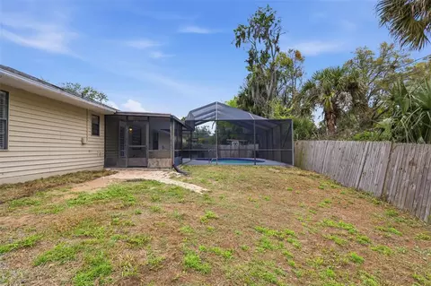 Exterior - 2009 Umbrella Tree Dr, Edgewater, FL 32141 photo 11 of 12