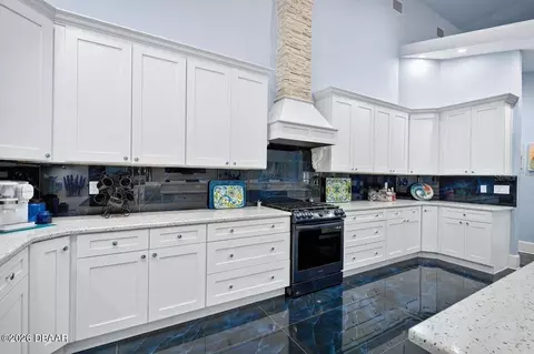 Kitchen - 108 Conifer Ln, Ormond Beach, FL 32174 photo 2 of 5