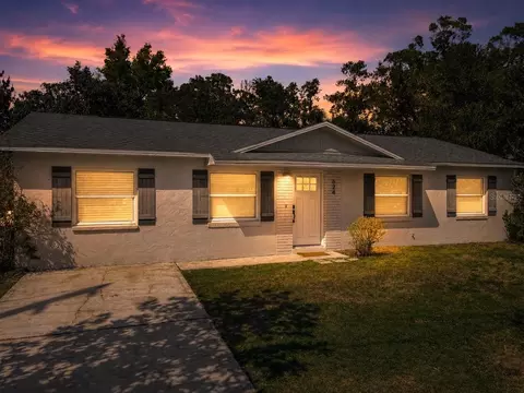 624 W New York Ave, Lake Helen, FL 32744