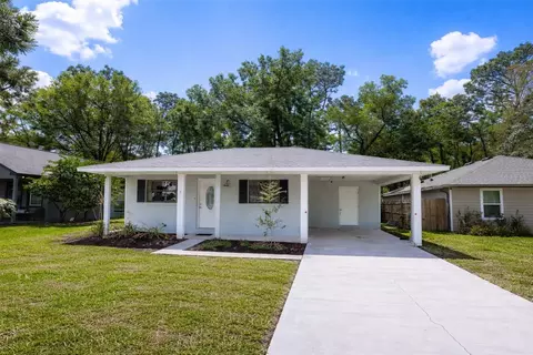 26312 Sleepy Hollow St, Sorrento, FL 32776